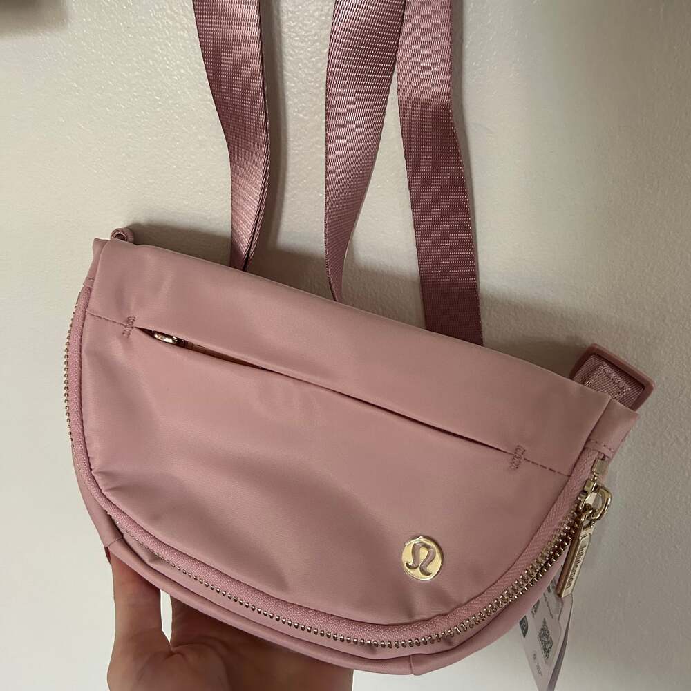 All Night Festival Bag Micro 2L Pink Pastel Gold Logo